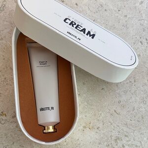 C'est La Cream - White Moisturizer